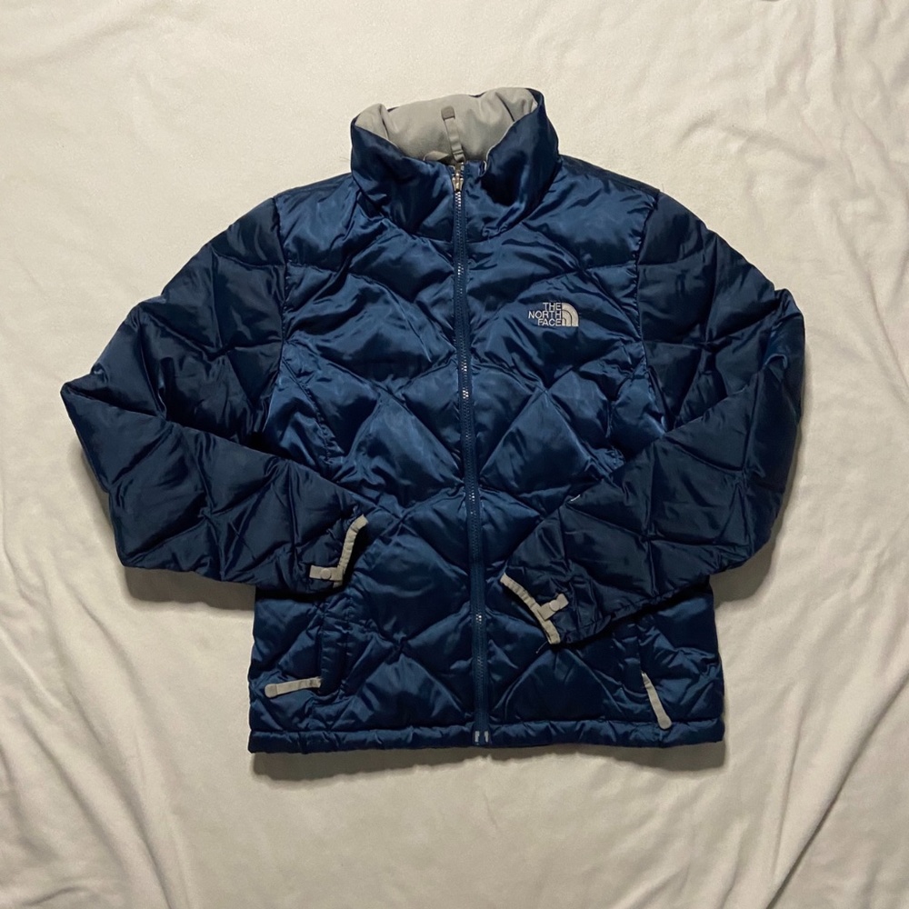 BLUE WOMENS NORTHFACE PUFFER JACKET